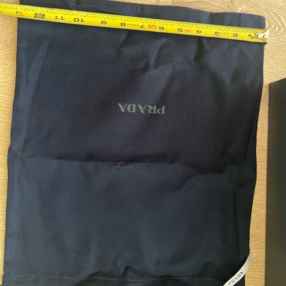 Prada box and set of two dust bag - Picture 8 of 8